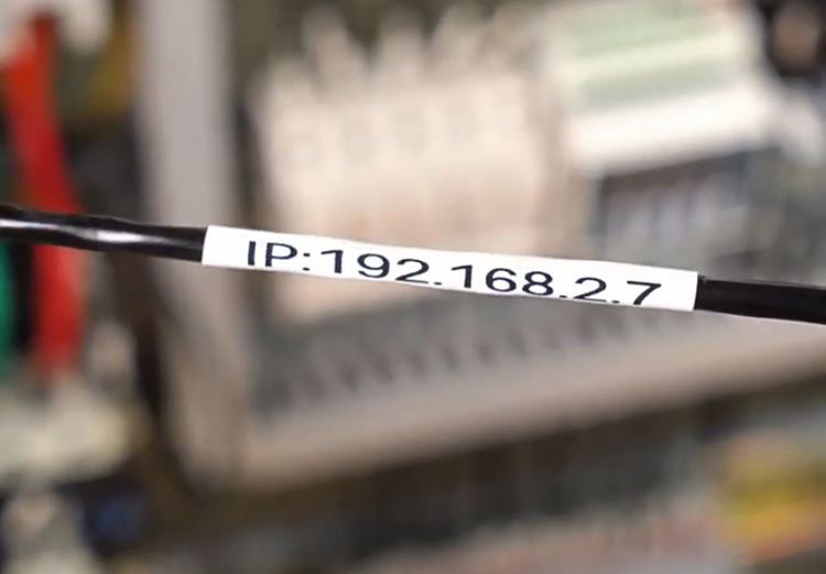 贴博士Q15标签机使用方法简单,轻松搞定机房标识 贴博士Q15标签机使用方法简单,轻松搞定机房标识