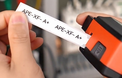 贴博士Q15标签机使用方法简单，轻松搞定机房标识